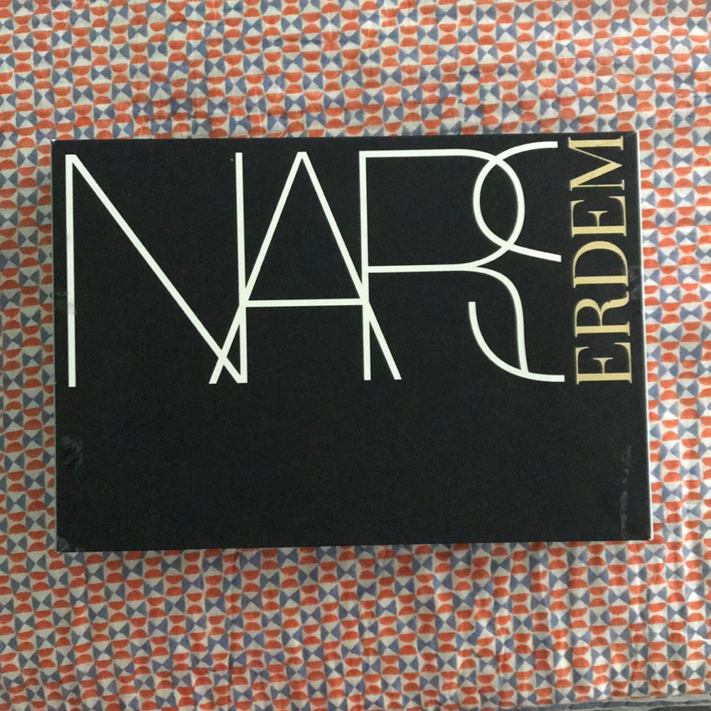NARS Erdum collection vault box - Picture 5 of 8
